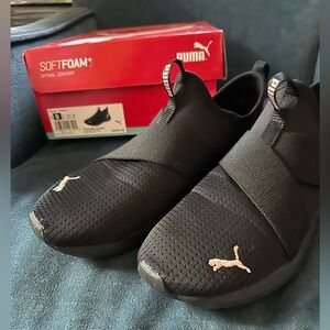 Women’s Puma sneakers